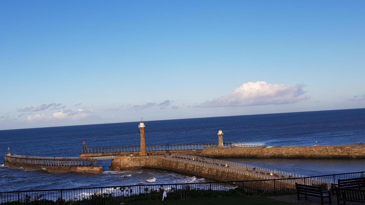 The Hideaway Villa Whitby Buitenkant foto