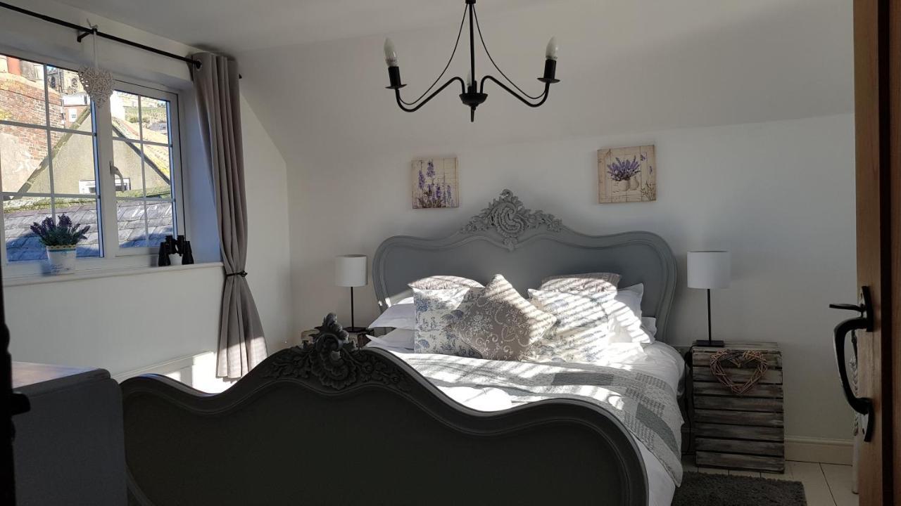 The Hideaway Villa Whitby Buitenkant foto