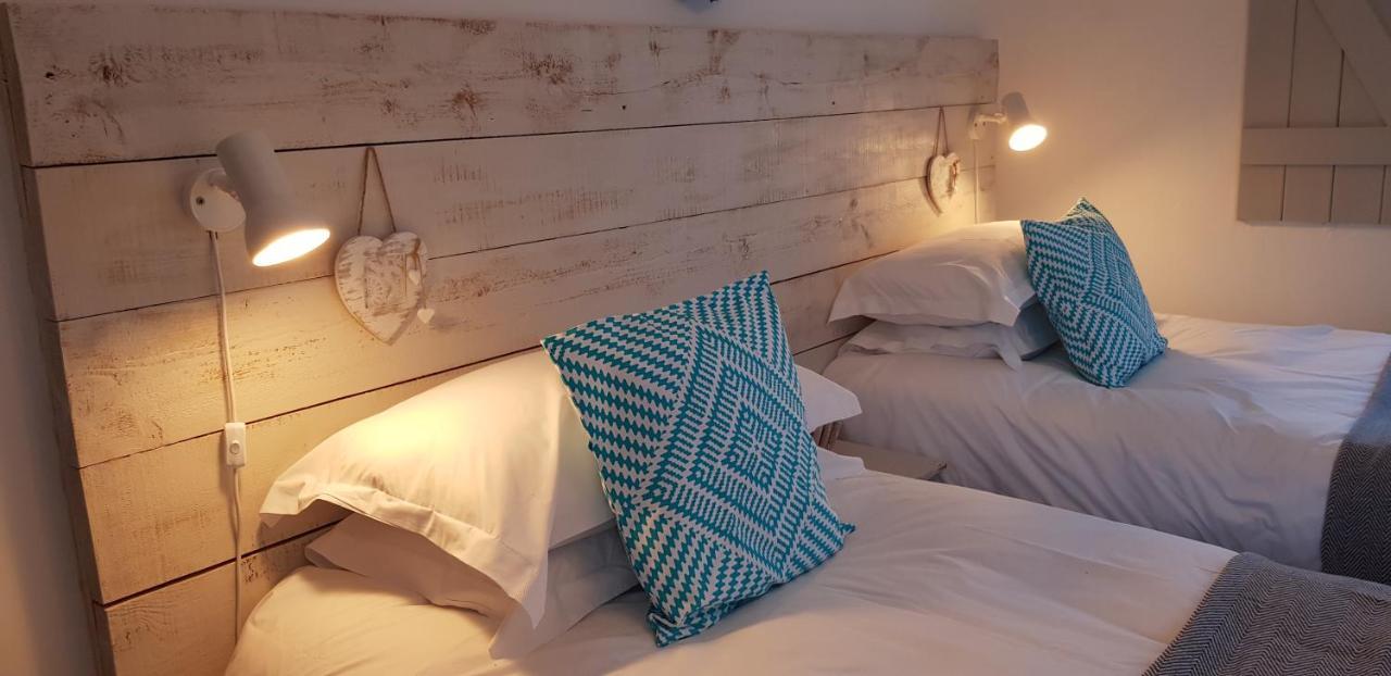 The Hideaway Villa Whitby Buitenkant foto