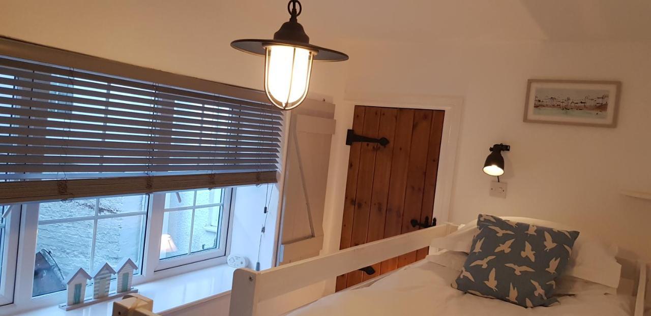 The Hideaway Villa Whitby Buitenkant foto