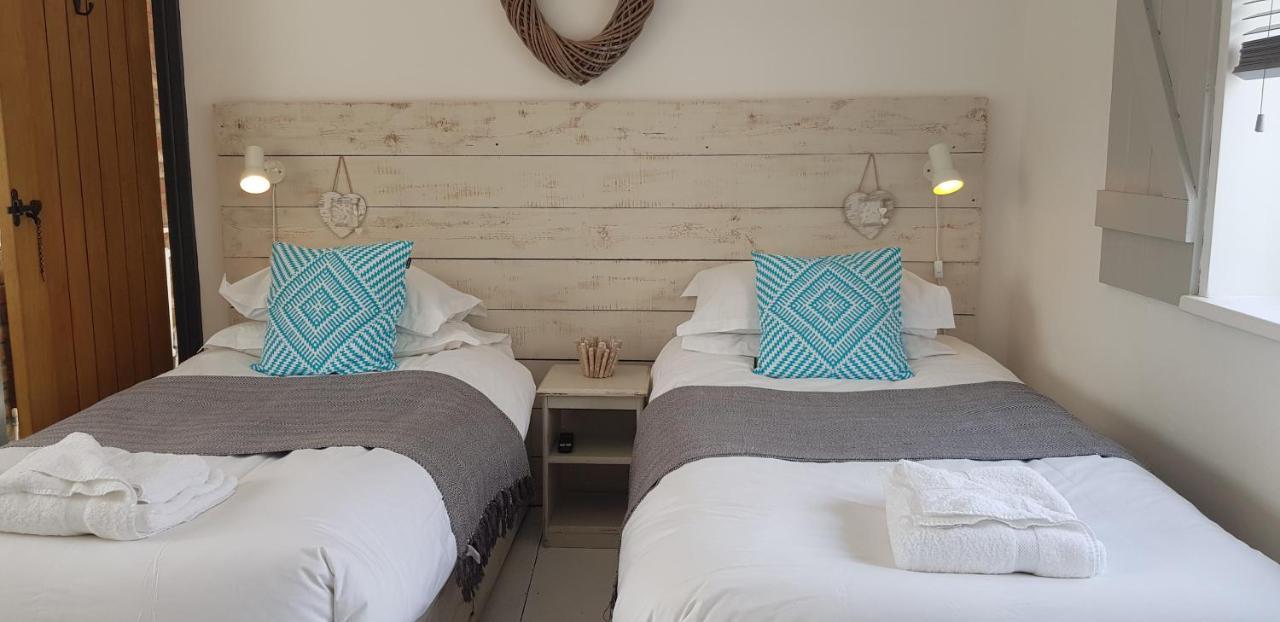 The Hideaway Villa Whitby Buitenkant foto